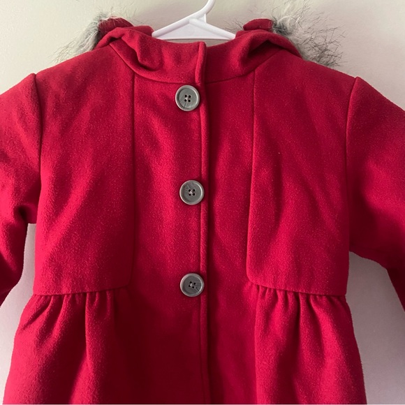 Cat & Jack Girls 5T Red Hooded Winter Coat with Pockets Faux Fur Trim Classic - Picture 1 of 8